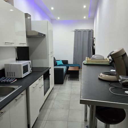 Appart 40M2 Independant, Confortable Avec Terasse 吕内尔 外观 照片