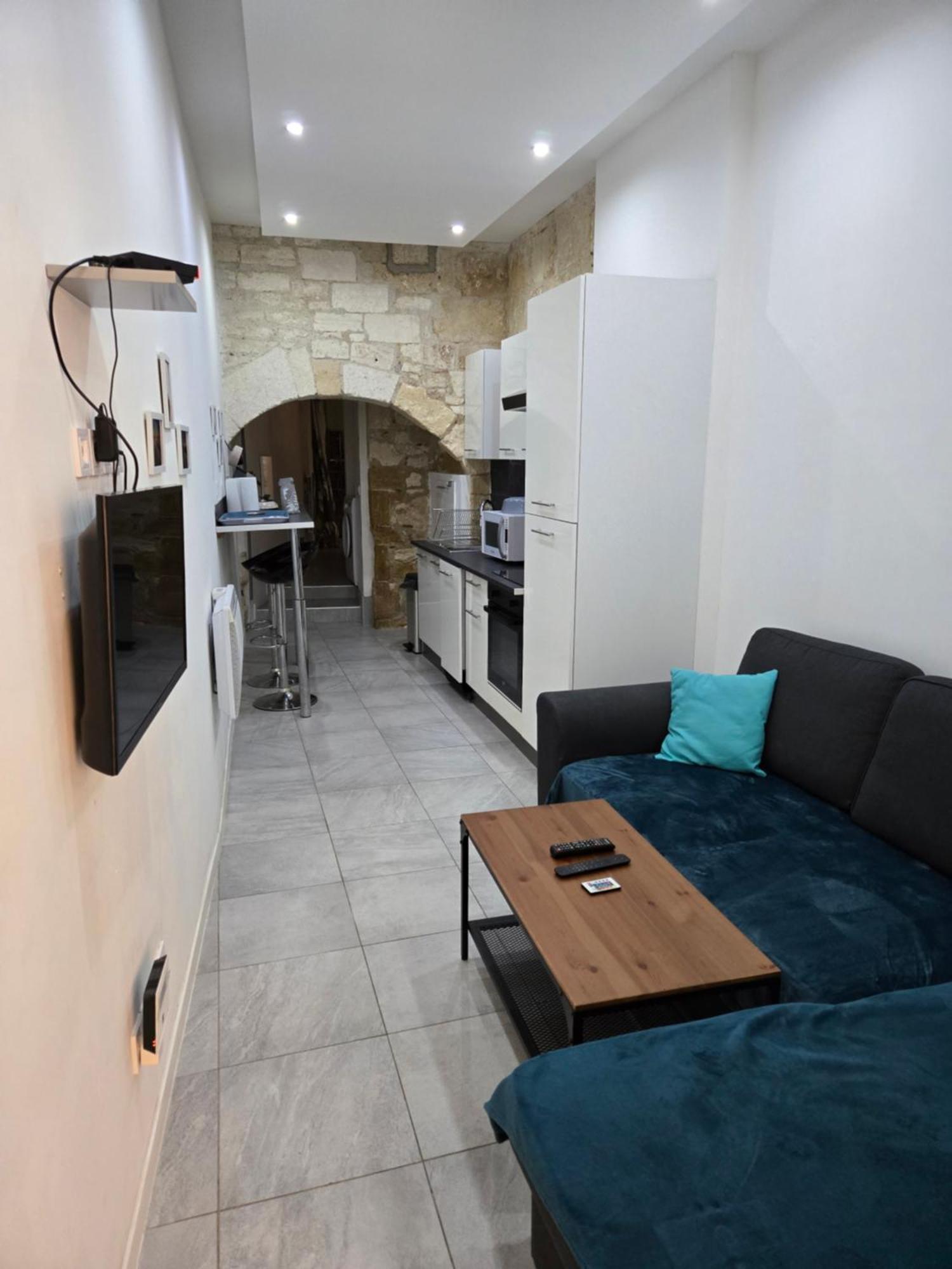 Appart 40M2 Independant, Confortable Avec Terasse 吕内尔 外观 照片